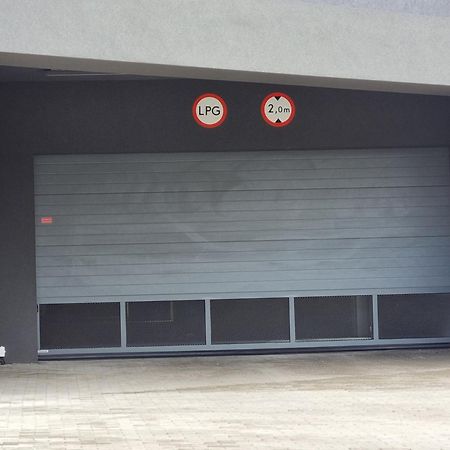 Q Apart Enter- Klimatyzowany 2 Pokojowy Apartament Przy Manufakturze Z Garazem Gratis, Fv Łódź Exterior foto