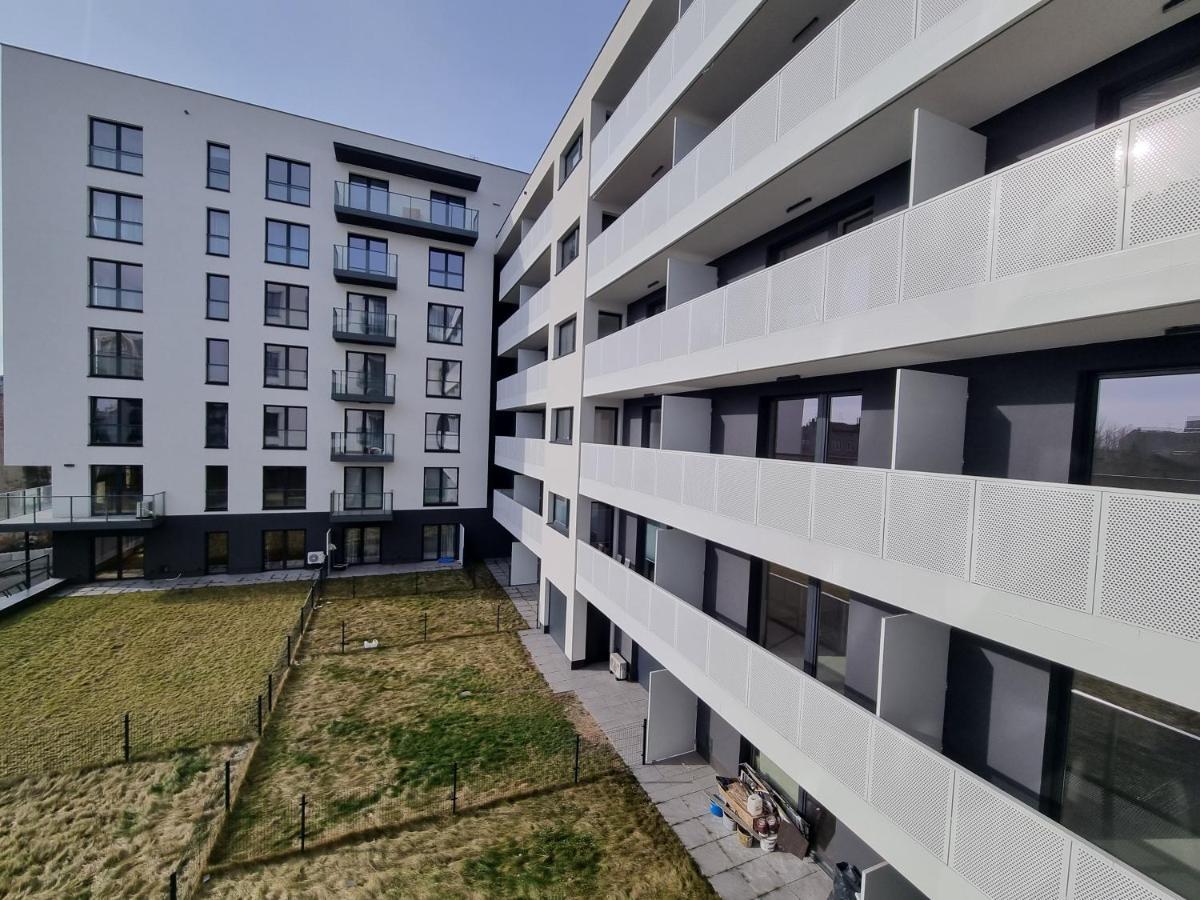 Q Apart Enter- Klimatyzowany 2 Pokojowy Apartament Przy Manufakturze Z Garazem Gratis, Fv Łódź Exterior foto
