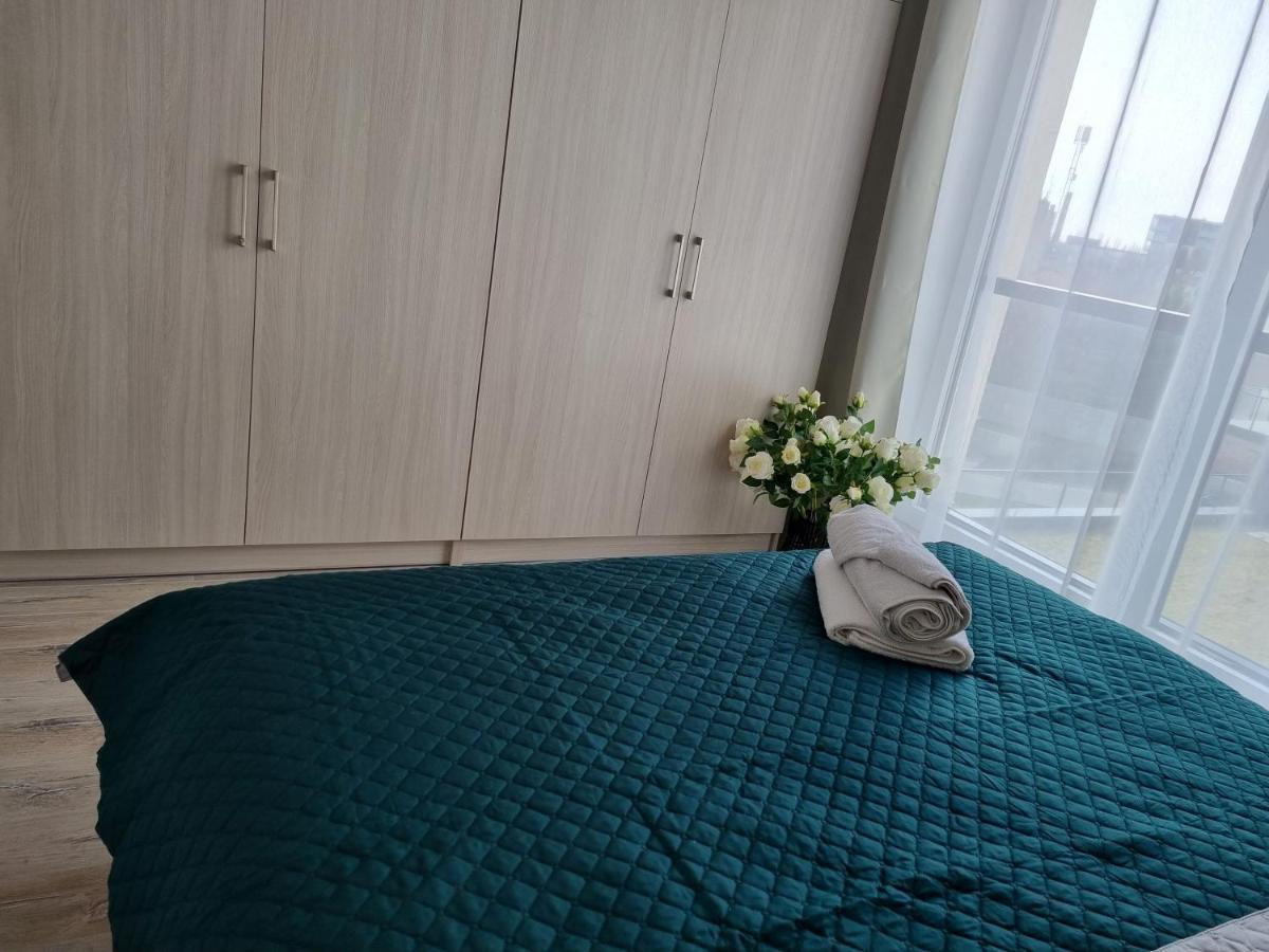 Q Apart Enter- Klimatyzowany 2 Pokojowy Apartament Przy Manufakturze Z Garazem Gratis, Fv Łódź Exterior foto