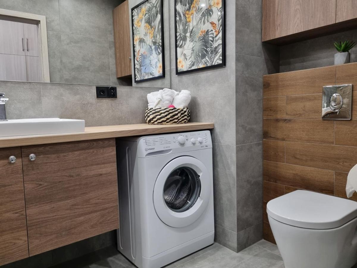 Q Apart Enter- Klimatyzowany 2 Pokojowy Apartament Przy Manufakturze Z Garazem Gratis, Fv Łódź Exterior foto