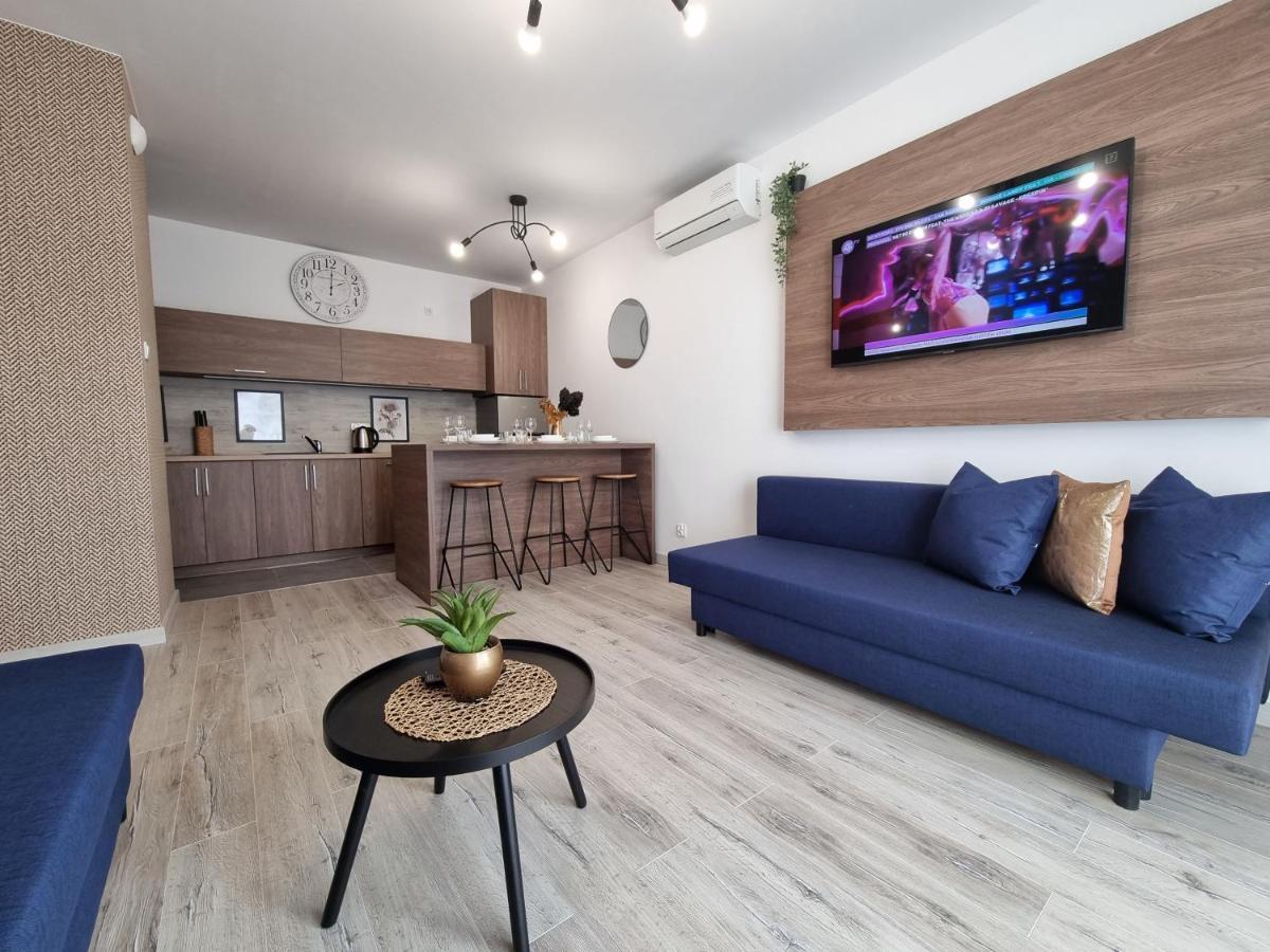 Q Apart Enter- Klimatyzowany 2 Pokojowy Apartament Przy Manufakturze Z Garazem Gratis, Fv Łódź Exterior foto